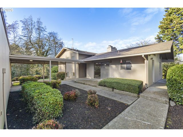 1745 Se BROOKWOOD Ave, Hillsboro, OR 97123