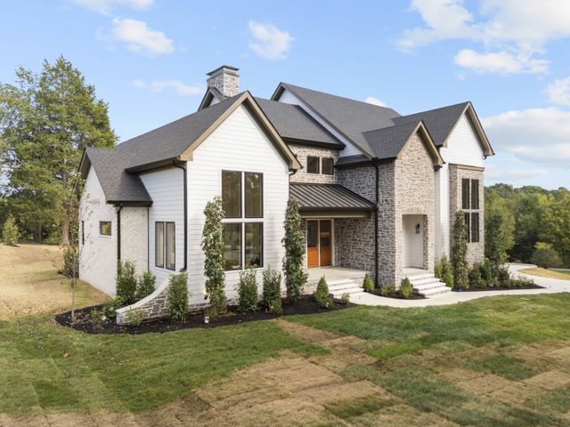1995 Spencer Mill Rd, Burns, TN 37029