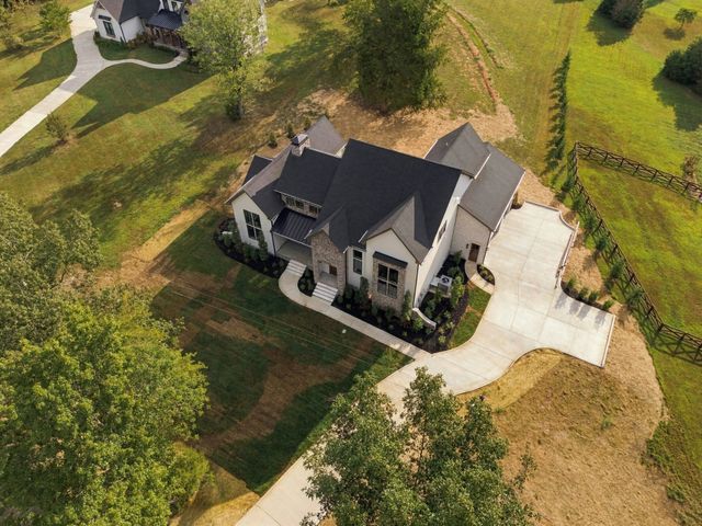 1995 Spencer Mill Rd, Burns, TN 37029