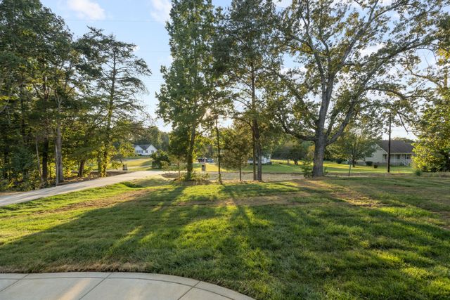 1995 Spencer Mill Rd, Burns, TN 37029