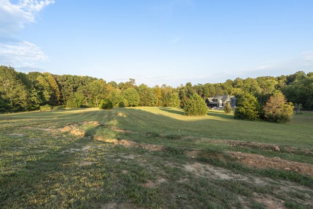 1995 Spencer Mill Rd, Burns, TN 37029