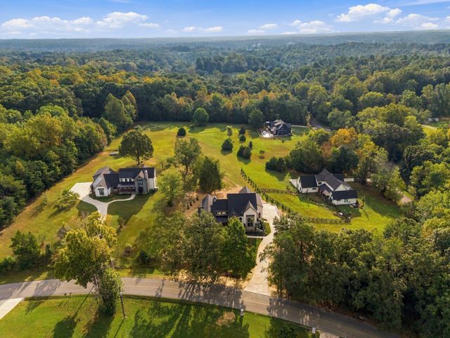 1995 Spencer Mill Rd, Burns, TN 37029