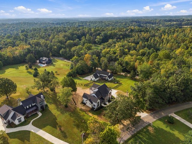1995 Spencer Mill Rd, Burns, TN 37029