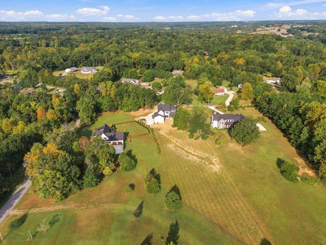 1995 Spencer Mill Rd, Burns, TN 37029