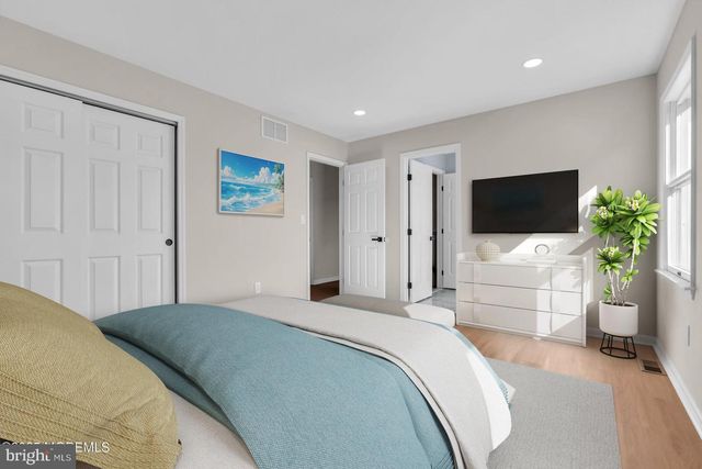 132 HOLLY CT, Tuckerton, NJ 08087