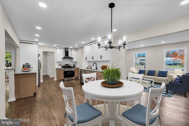 132 HOLLY CT, Tuckerton, NJ 08087