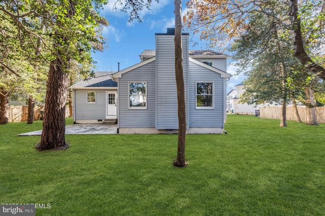 132 HOLLY CT, Tuckerton, NJ 08087