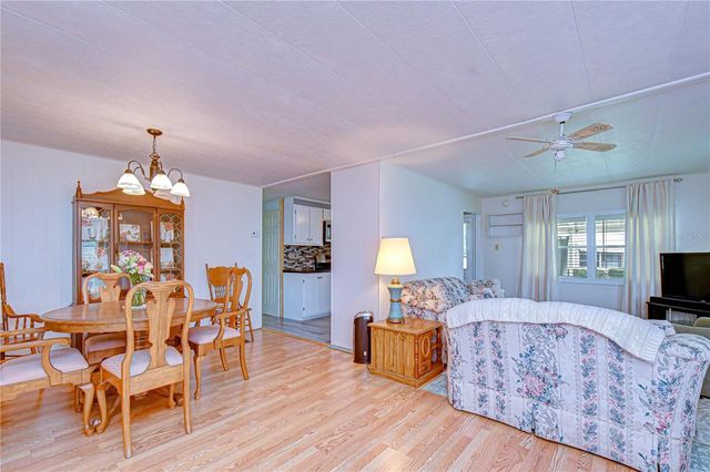 37248 KINKAID DRIVE, Zephyrhills, FL 33541