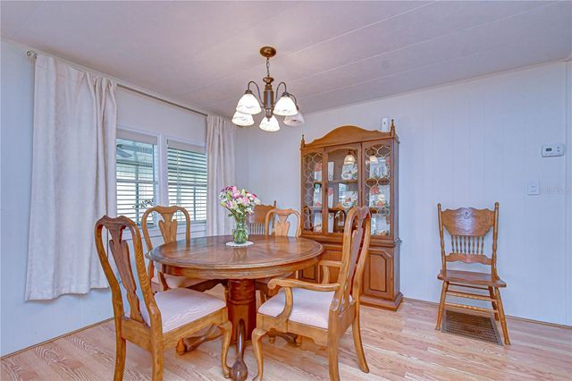 37248 KINKAID DRIVE, Zephyrhills, FL 33541