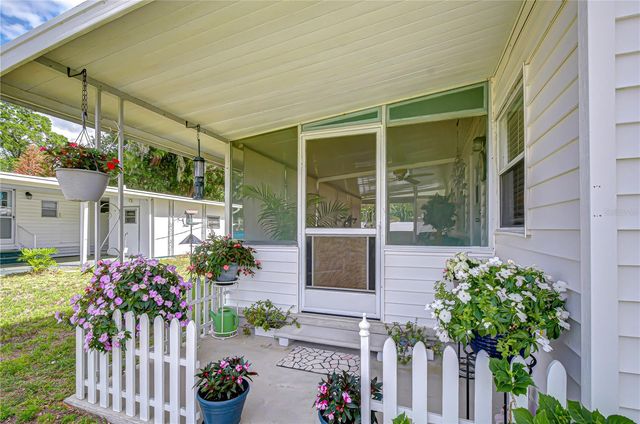 37248 KINKAID DRIVE, Zephyrhills, FL 33541