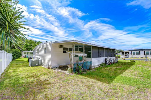 37248 KINKAID DRIVE, Zephyrhills, FL 33541