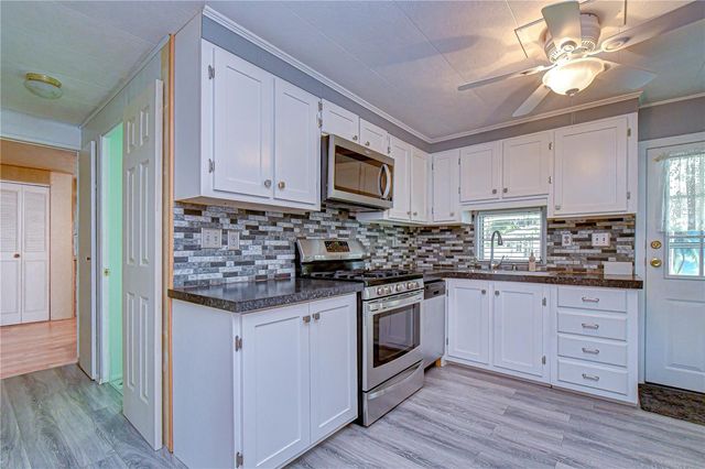 37248 KINKAID DRIVE, Zephyrhills, FL 33541