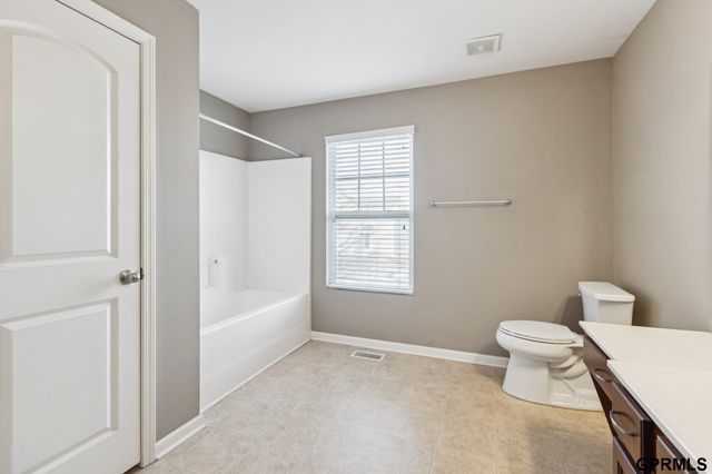 8721 Wyoming Street, Omaha, NE 68122