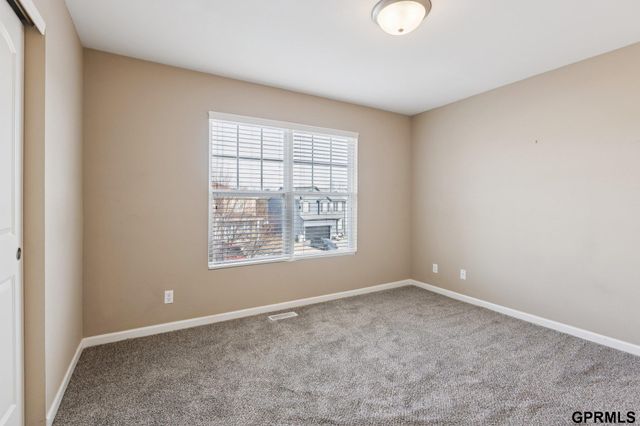 8721 Wyoming Street, Omaha, NE 68122