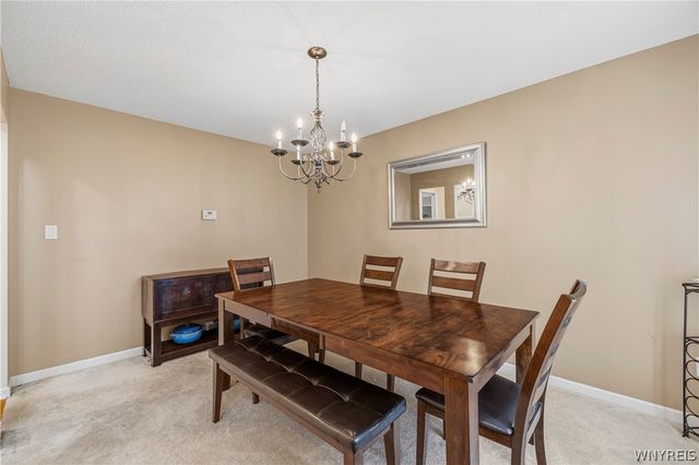 28 Avian, Lancaster, NY 14086