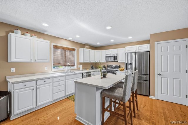 28 Avian, Lancaster, NY 14086