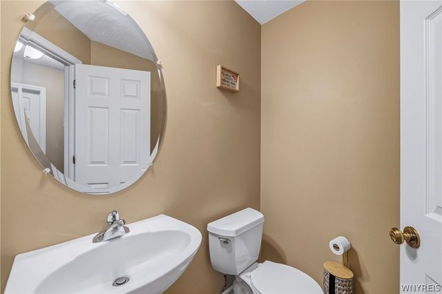 28 Avian, Lancaster, NY 14086