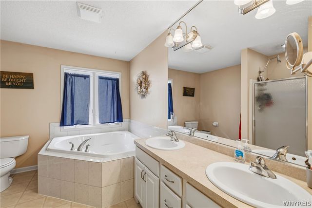 28 Avian, Lancaster, NY 14086