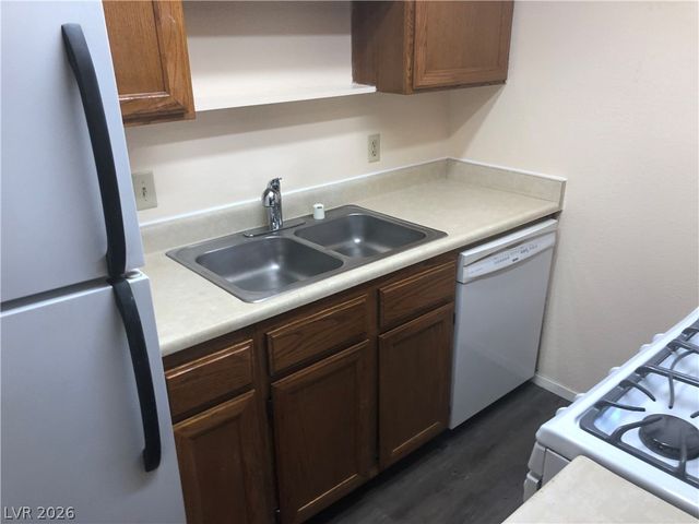 585 Sellers Place, Henderson, NV 89011