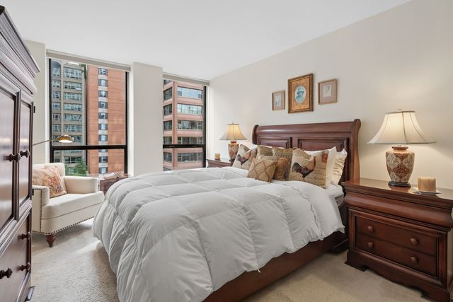 260 E Chestnut Street 1407, Chicago, IL 60611
