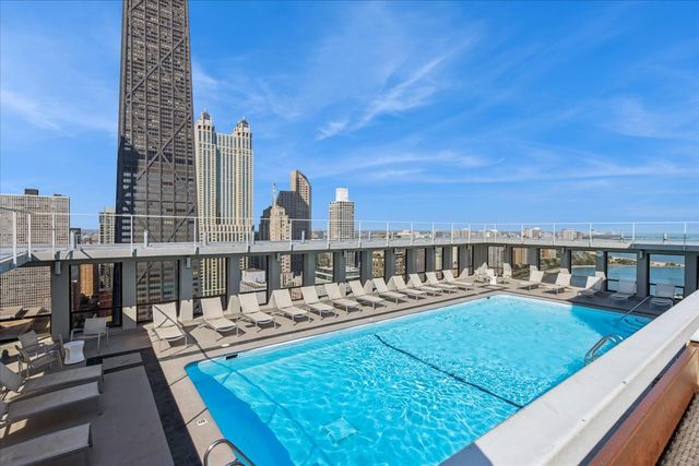 260 E Chestnut Street 1407, Chicago, IL 60611