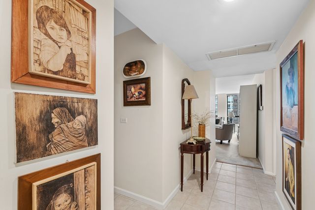260 E Chestnut Street 1407, Chicago, IL 60611
