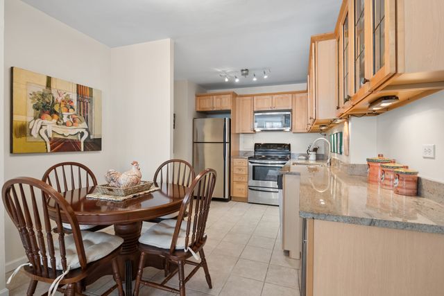 260 E Chestnut Street 1407, Chicago, IL 60611