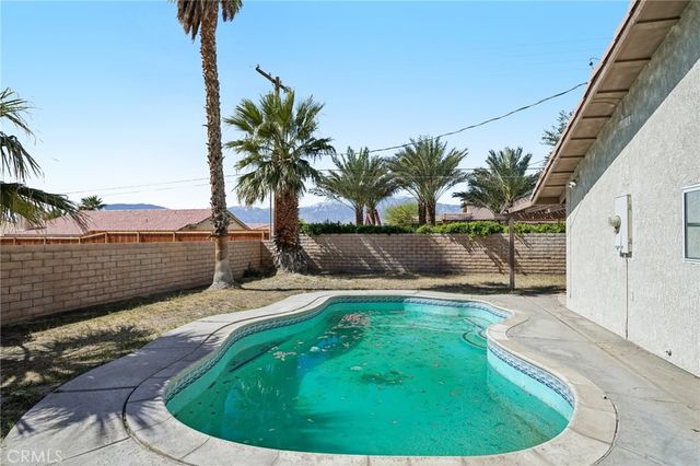 30319 Desert Moon, Thousand Palms, CA 92276