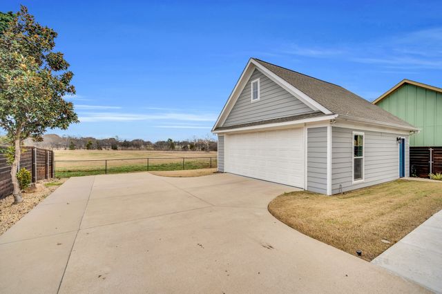 209 Cody Hunter Lane, Midlothian, TX 76065