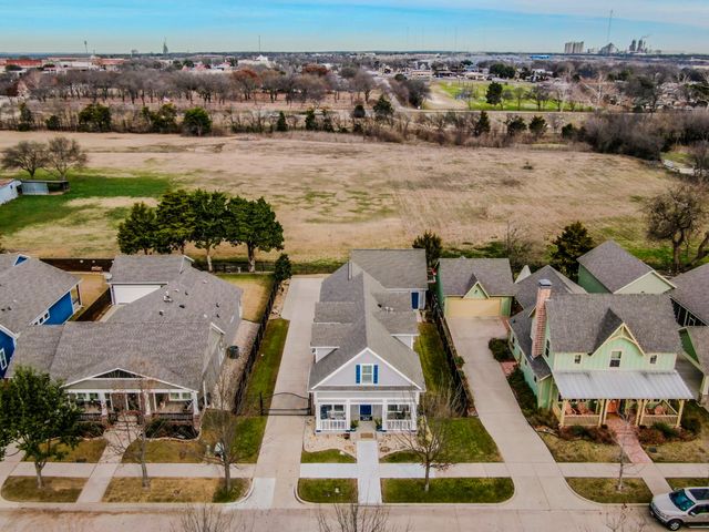 209 Cody Hunter Lane, Midlothian, TX 76065