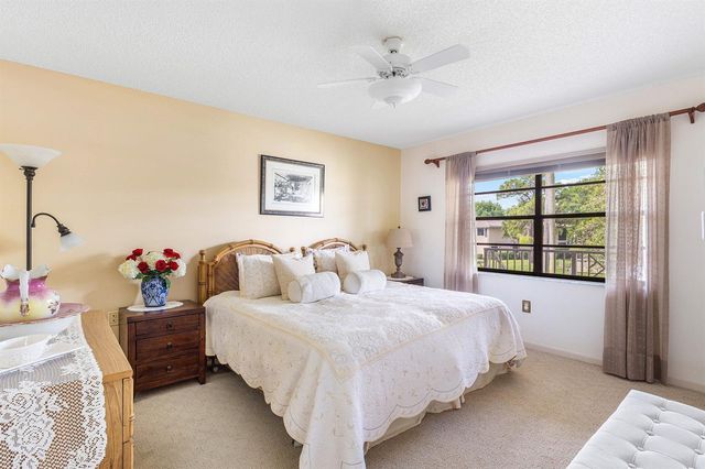 29 Stratford Lane W B, Boynton Beach, FL 33436