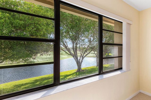 29 Stratford Lane W B, Boynton Beach, FL 33436