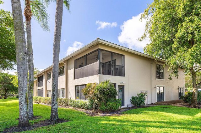 29 Stratford Lane W B, Boynton Beach, FL 33436