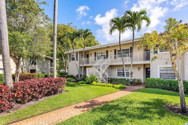 29 Stratford Lane W B, Boynton Beach, FL 33436