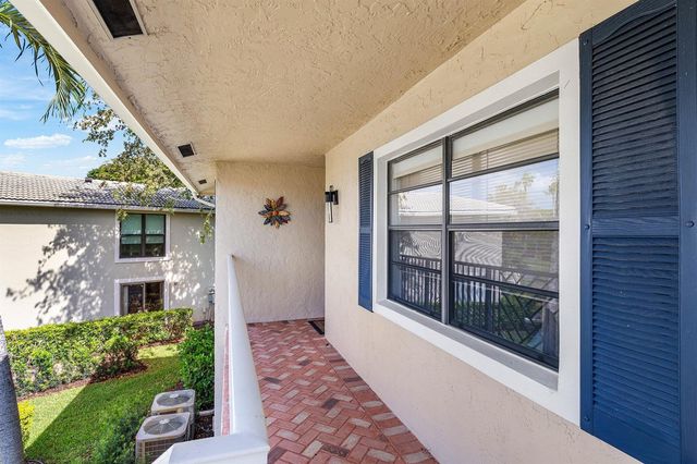 29 Stratford Lane W B, Boynton Beach, FL 33436