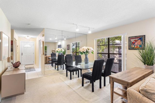29 Stratford Lane W B, Boynton Beach, FL 33436