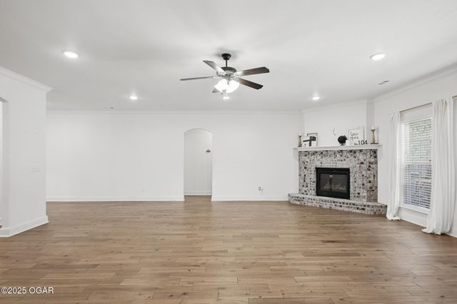 104 Van Dusen Drive, Carl Junction, MO 64834