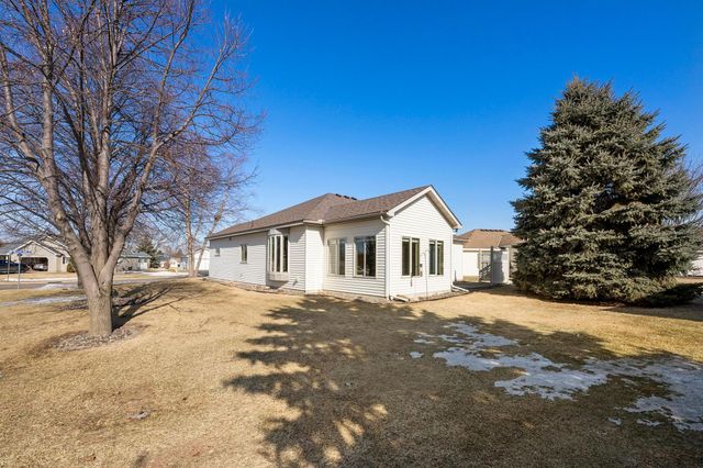 1152 Willow Run Court, Waite Park, MN 56387