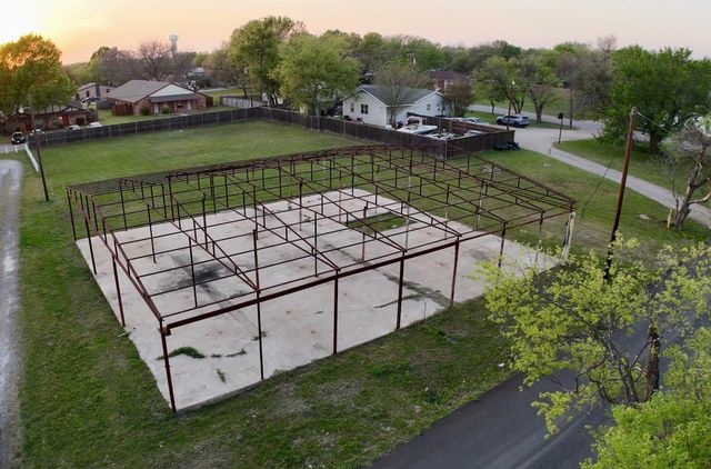 103 S Lenard Street, Red Oak, TX 75154