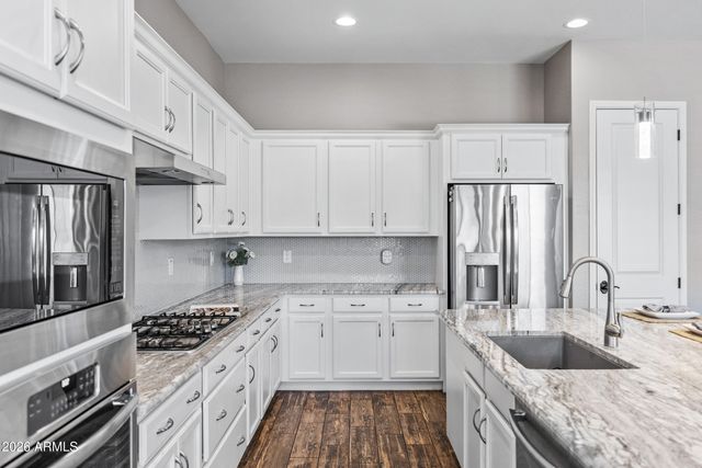 113 W EVERGREEN PEAR Avenue, Queen Creek, AZ 85140