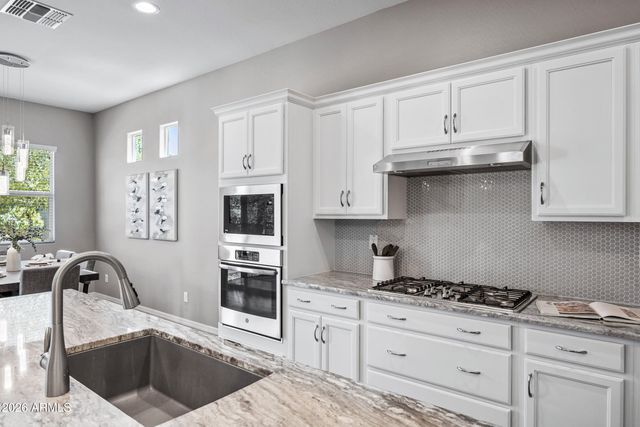 113 W EVERGREEN PEAR Avenue, Queen Creek, AZ 85140