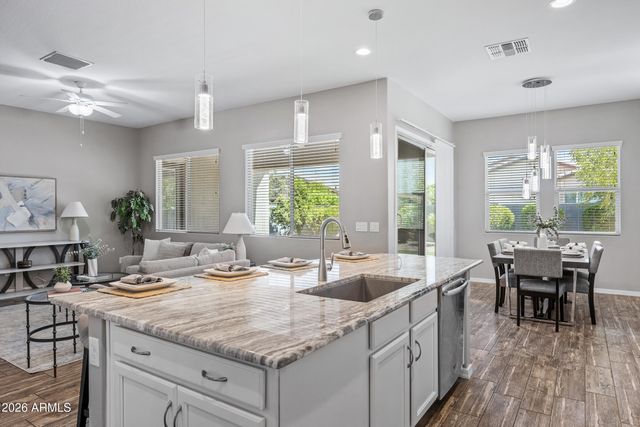 113 W EVERGREEN PEAR Avenue, Queen Creek, AZ 85140