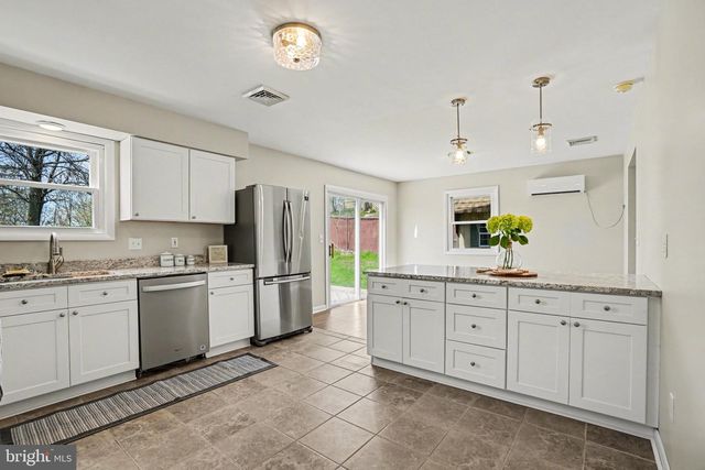 160 FAITH CIRCLE, Carlisle, PA 17013