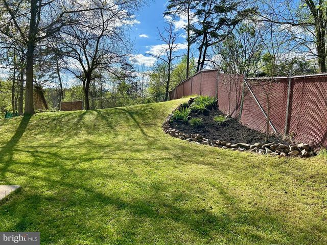 160 FAITH CIRCLE, Carlisle, PA 17013