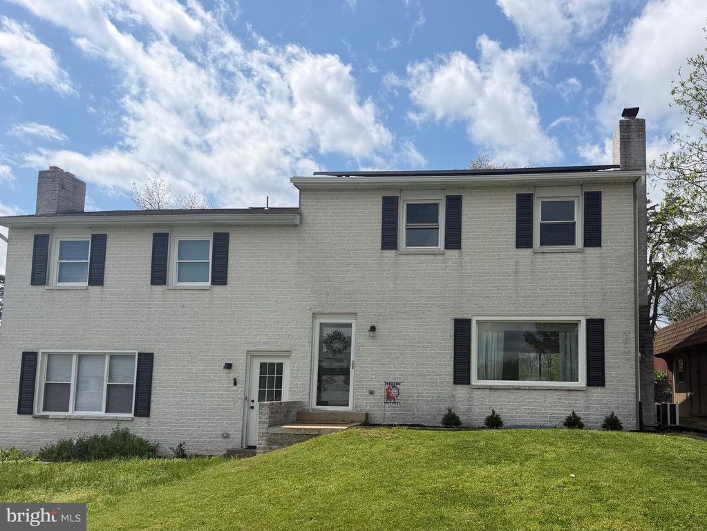 160 FAITH CIRCLE, Carlisle, PA 17013