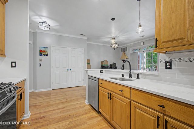 422 Sophee Lane, Lakewood, NJ 08701
