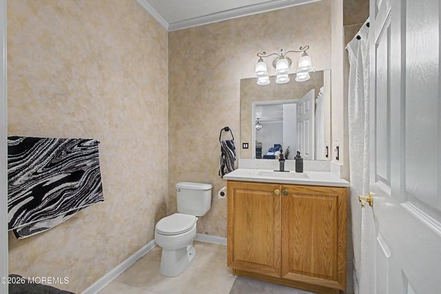 422 Sophee Lane, Lakewood, NJ 08701