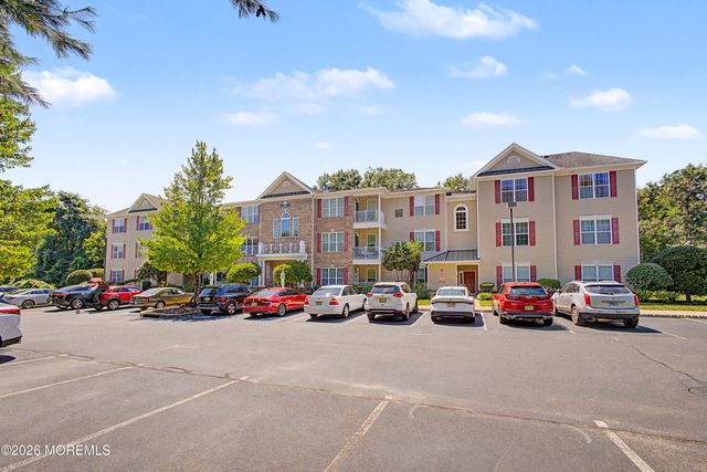 422 Sophee Lane, Lakewood, NJ 08701