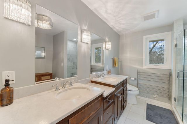 6068 Olinger Circle, Edina, MN 55436