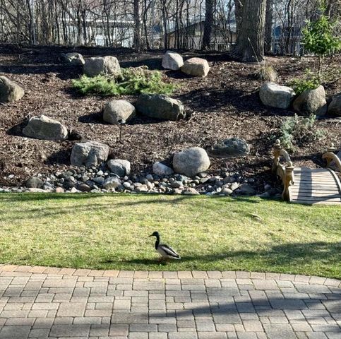 6068 Olinger Circle, Edina, MN 55436